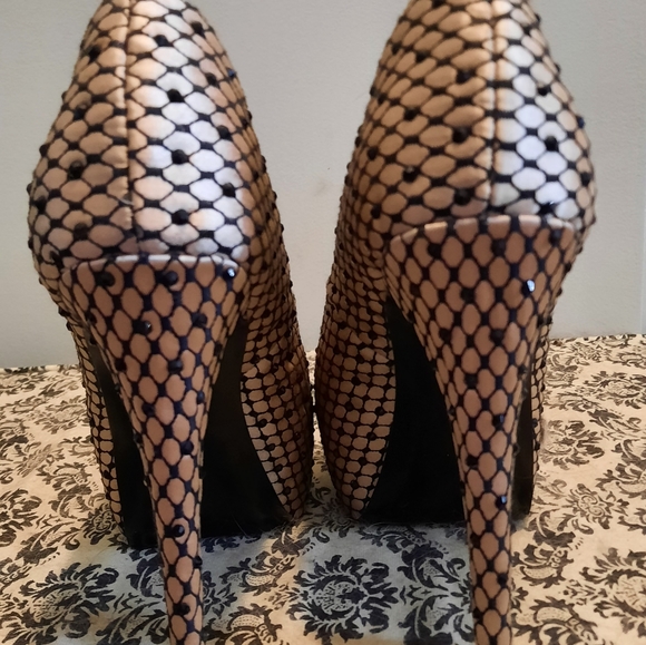 Steve Madden gold and black heels size 9 - Picture 4 of 4